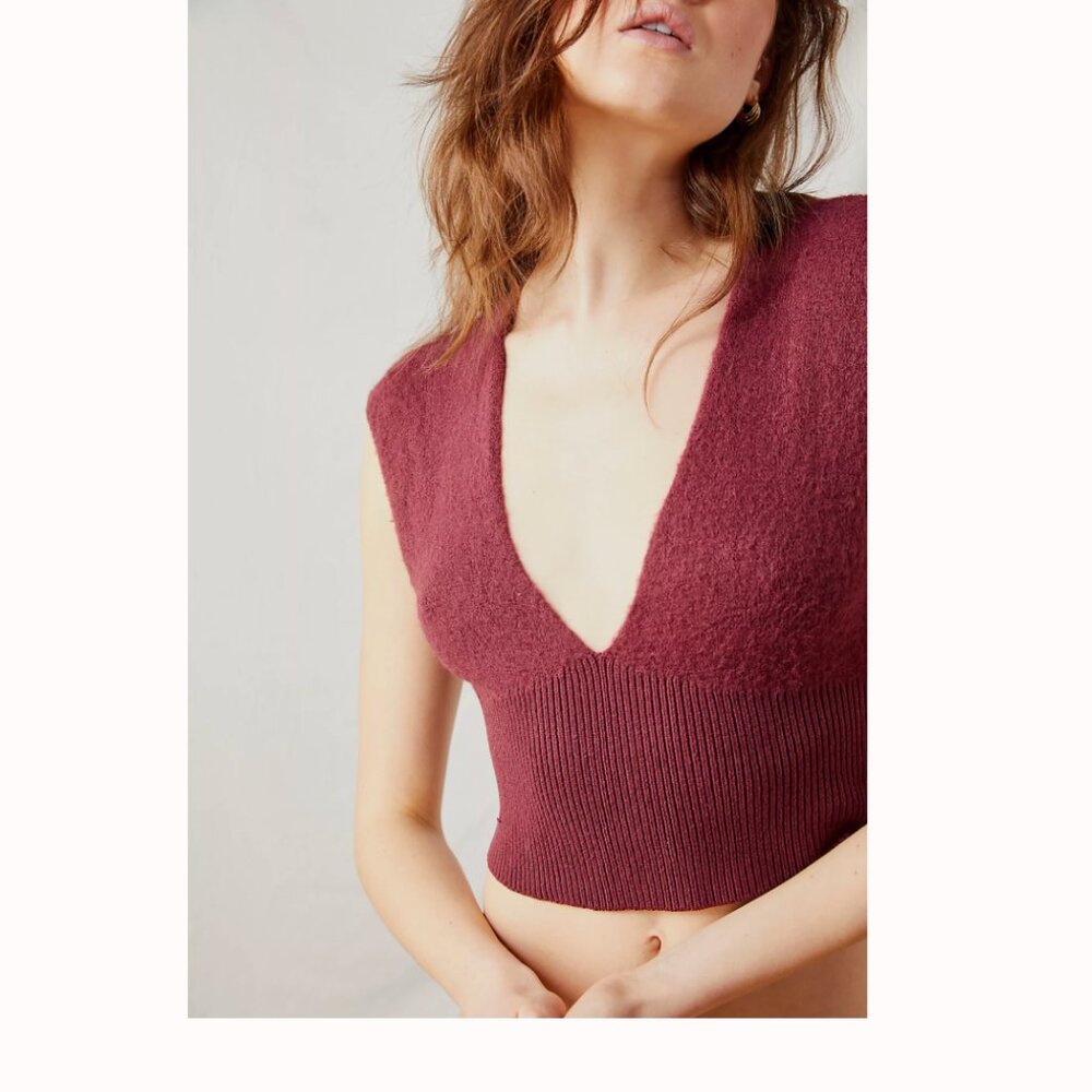 Free People Intimately She Cute Cozy Fuzzy Crop Top: Medium - Picture 2 of 8
